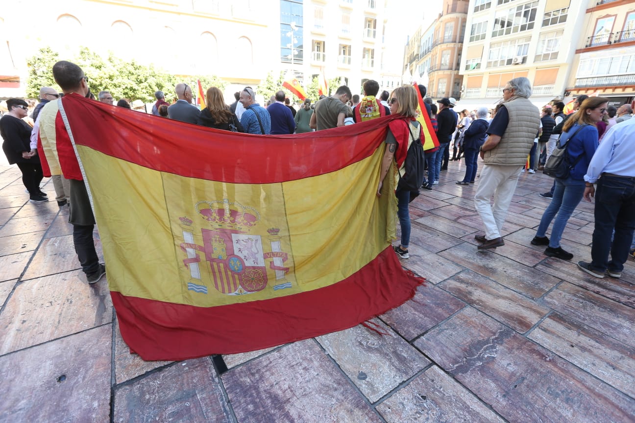 PP, Ciudadanos y Vox marchan juntos en la manifestación en solidaridad con Cataluña y con unos 2.200 asistentes según la Policía Nacional