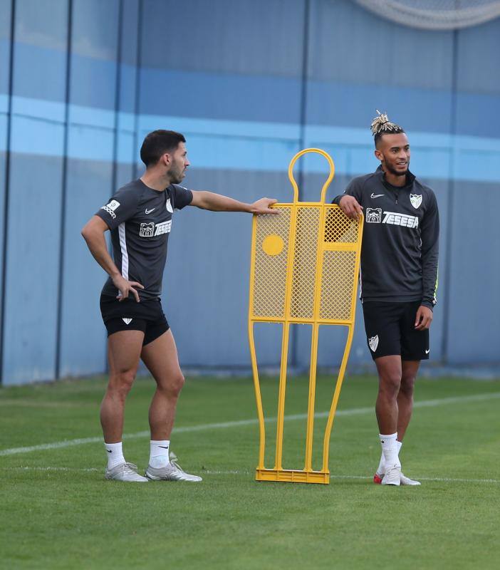 Sesión de trabajo del Málaga tras su victoria ante el Oviedo. 