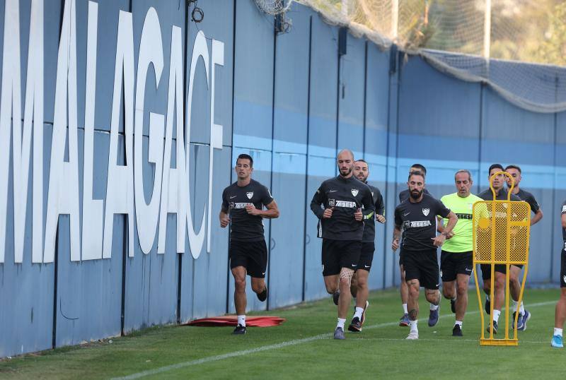 Sesión de trabajo del Málaga tras su victoria ante el Oviedo. 