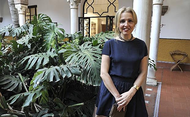 La doctora Domínguez-Gil pronunciará esta tarde una conferencia en el Rectorado de Málaga. 