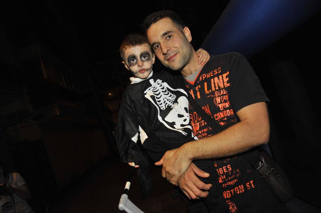 Niños de Cruz de Humilladero, en los actos de la noche de Halloween 