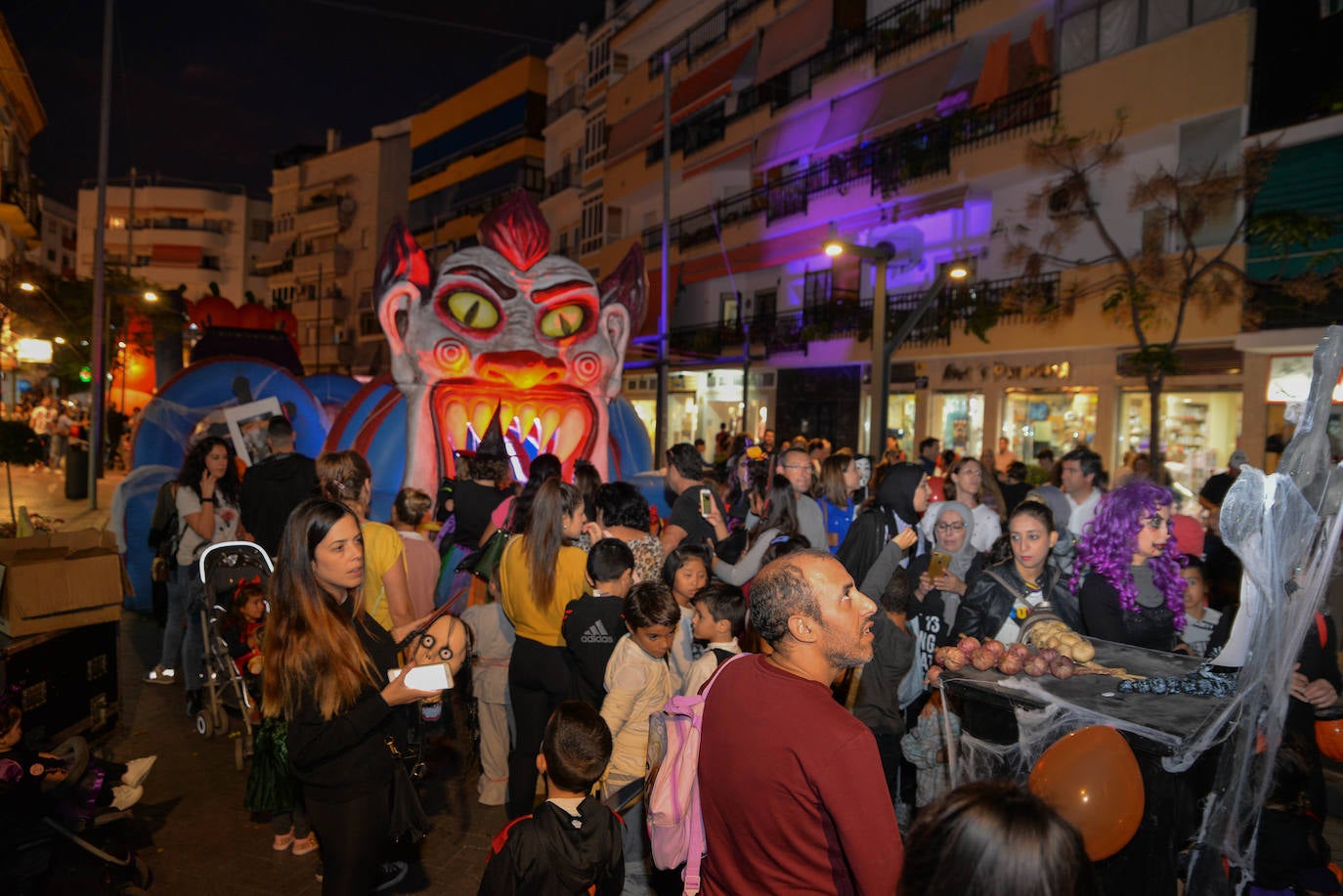 La terrorífica noche de Halloween en las calles de Marbella 