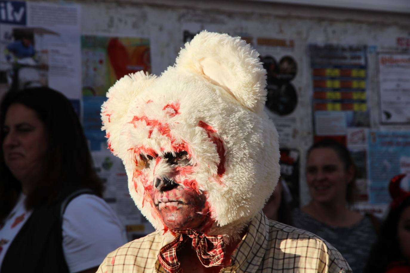 Pasaje del terror y desfile en Cártama