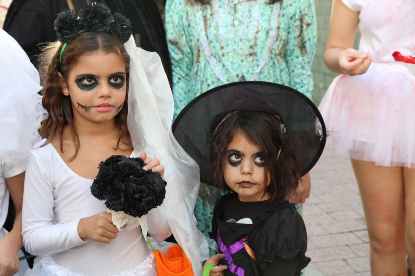 Pasaje del terror y desfile en Cártama