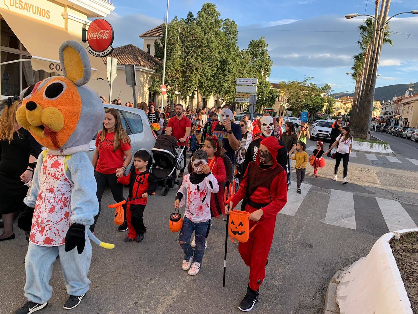 Pasaje del terror y desfile en Cártama