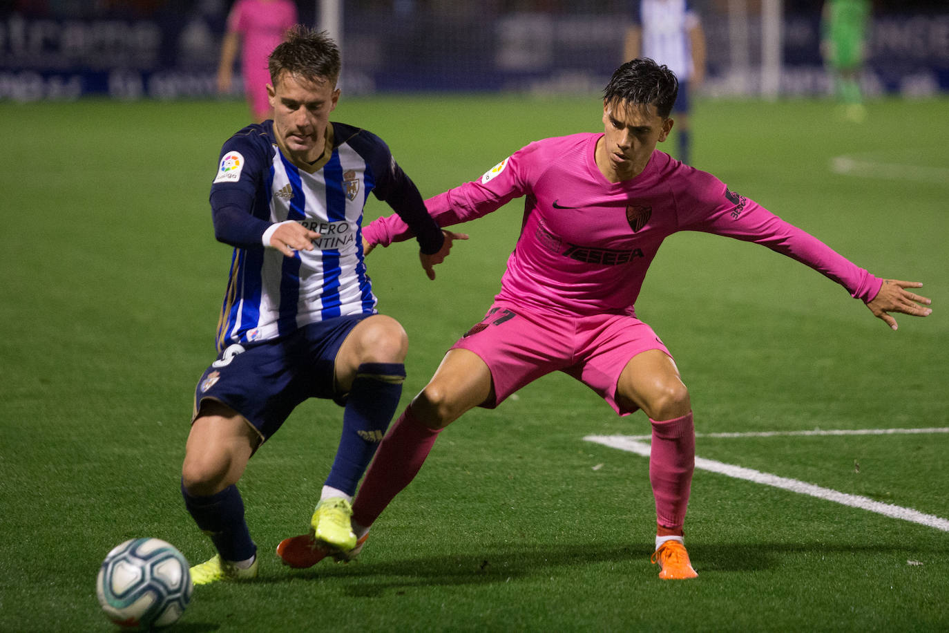 El Málaga pierde con la Ponferradina. 