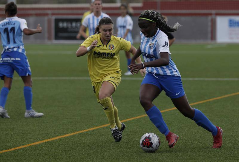 El Málaga gana al Villarreal (2-1). 