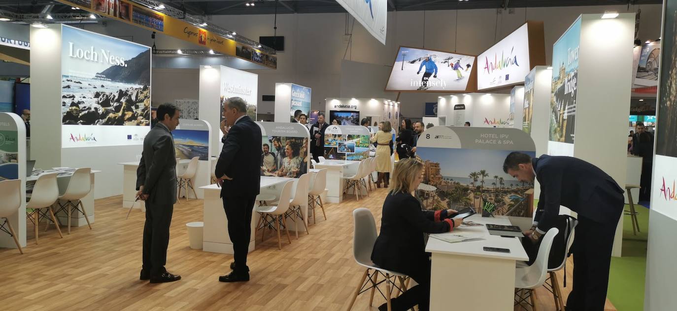 La World Travel Market abre sus puertas. En su 40 edición se convierte en la cita más importante de su historia para la industria del turismo, que encara una cuenta atrás, que se eterniza, para acabar con la incertidumbre de un inminente e inevitable 'Brexit'.