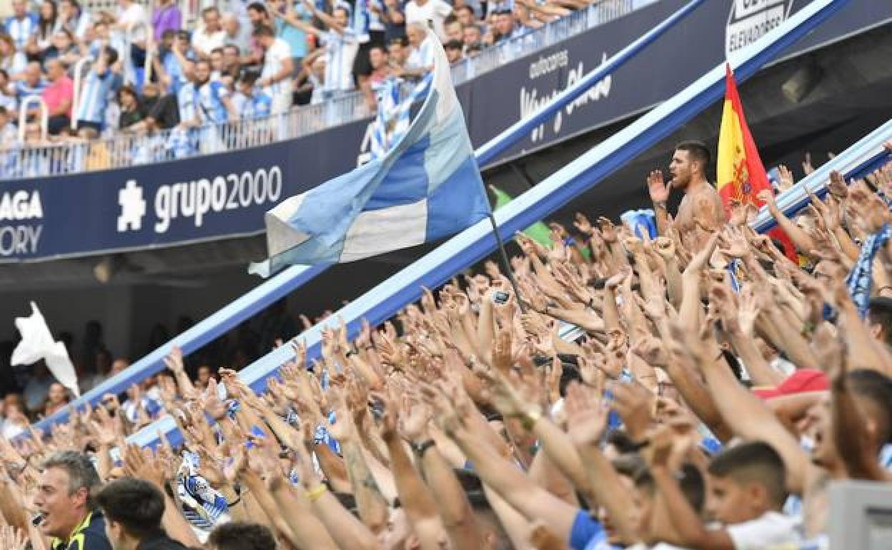 Grada de Animación de La Rosaleda durante un partido.