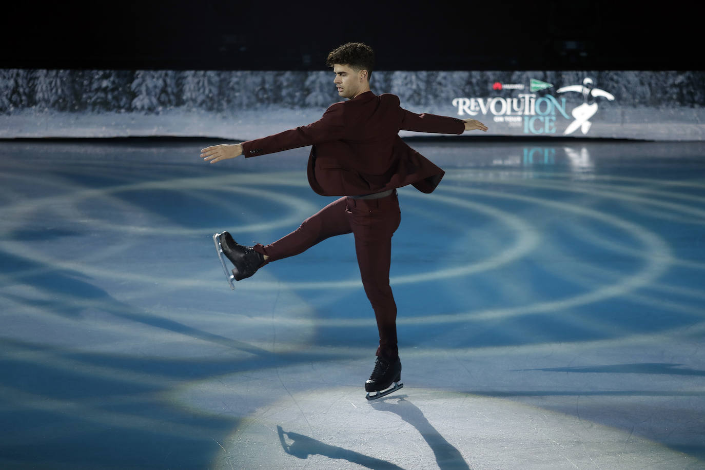 El patinador olímpico lleva su nuevo espectáculo al Carpena 