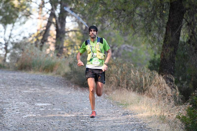 Imágenes de la 18ª edición del mítico recorrido por la sierra alhaurina donde han participado un total de 1.450 corredores 