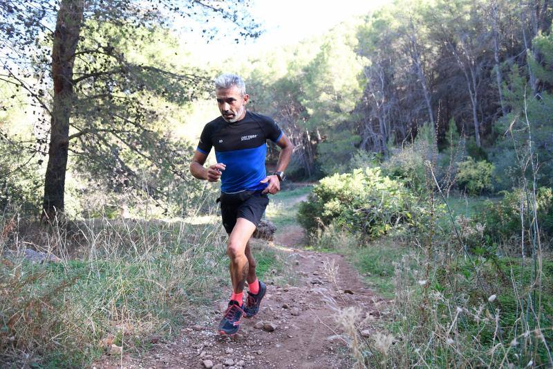 Imágenes de la 18ª edición del mítico recorrido por la sierra alhaurina donde han participado un total de 1.450 corredores 
