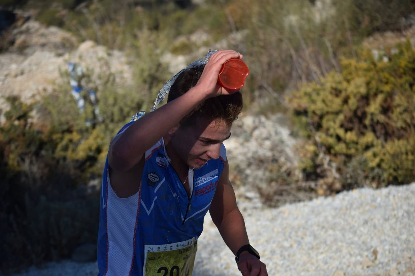 Imágenes de la 18ª edición del mítico recorrido por la sierra alhaurina donde han participado un total de 1.450 corredores 