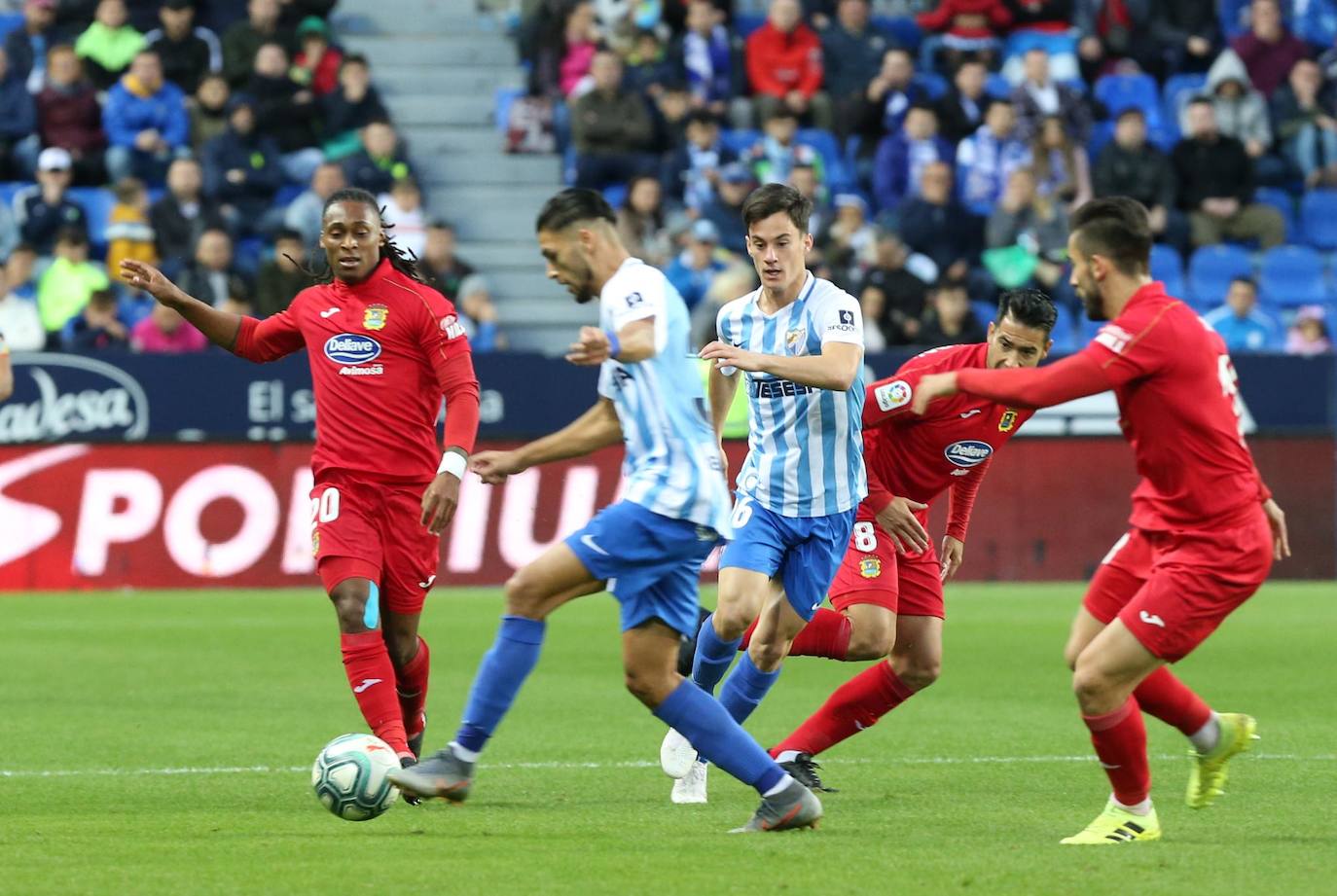 Las novedades en el once son Juanpi, Benkhemassa y Diego González 