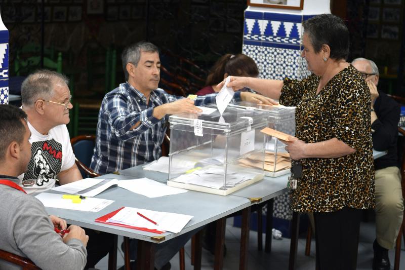 Repaso en imágenes de la jornada electoral del 10N