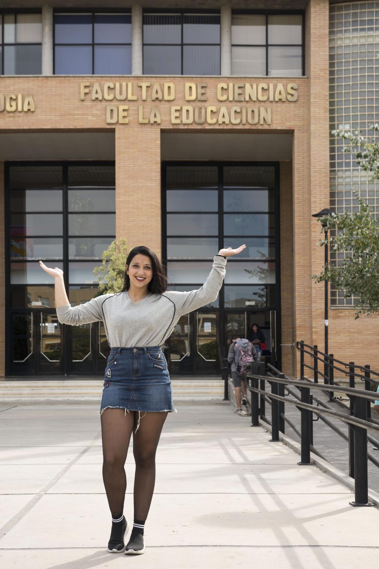 Fátima Villa, en su facultad. :: eva s- melendo