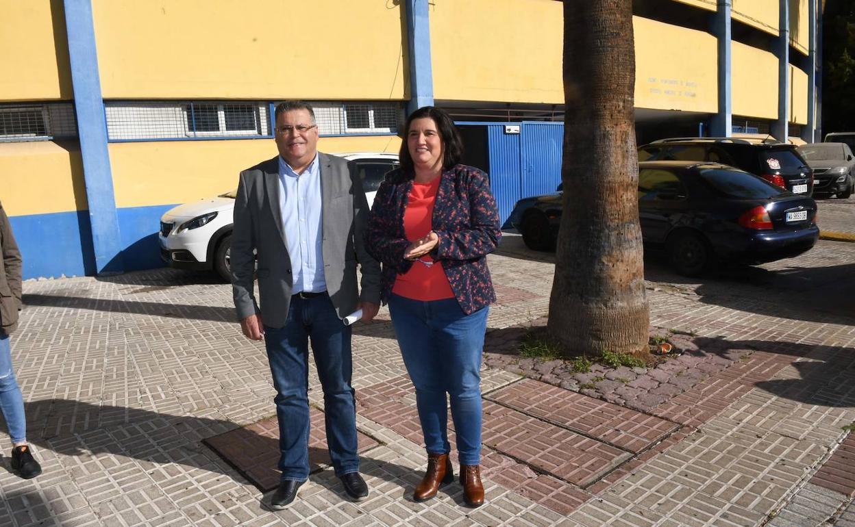 Antonio Párraga y Blanca Fernández, ayer, en rueda de prensa.
