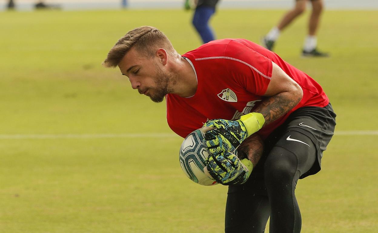 Kellyan, que apunta a ser portero titular el próximo domingo con la baja de Munir.