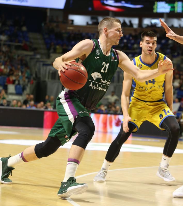 El Unicaja se mostró muy superior al conjunto polaco 