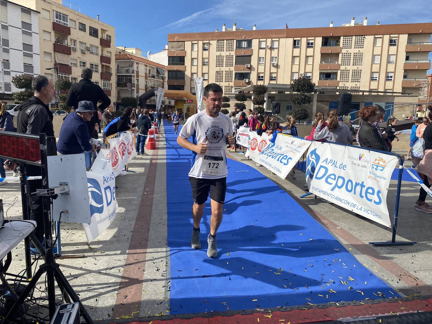 Los corredores Abdelhadi El Moaziz, del Cueva de Nerja-UMA, y Janine Lima, del Atletismo Málaga, se alzaron con la victoria.