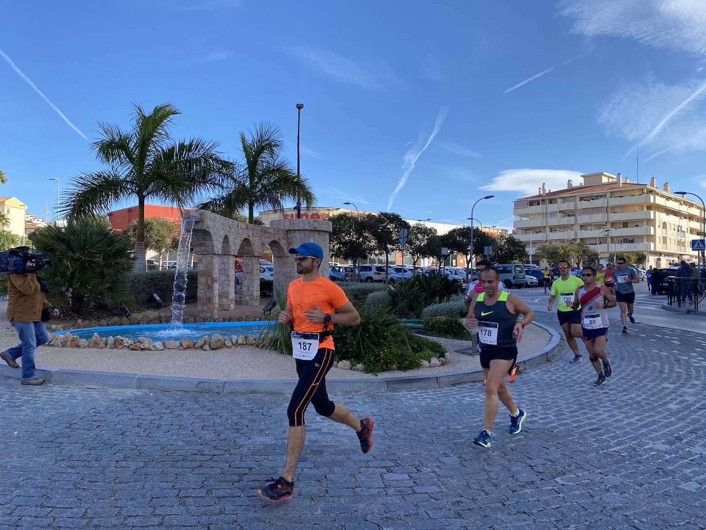 Los corredores Abdelhadi El Moaziz, del Cueva de Nerja-UMA, y Janine Lima, del Atletismo Málaga, se alzaron con la victoria.