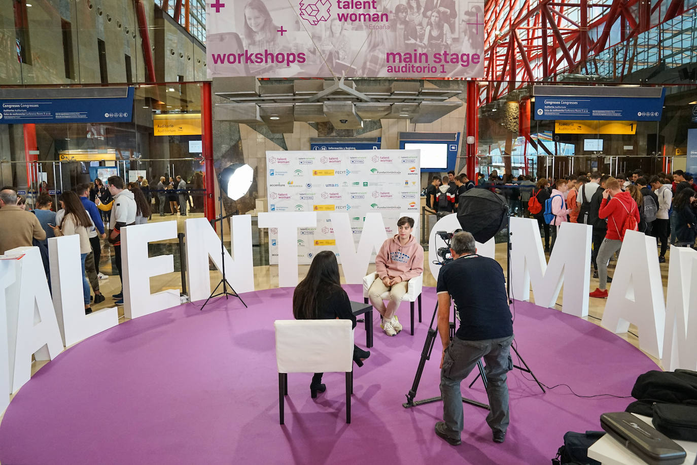 Fotos: El Palacio de Ferias de Málaga acoge el evento Talent Woman