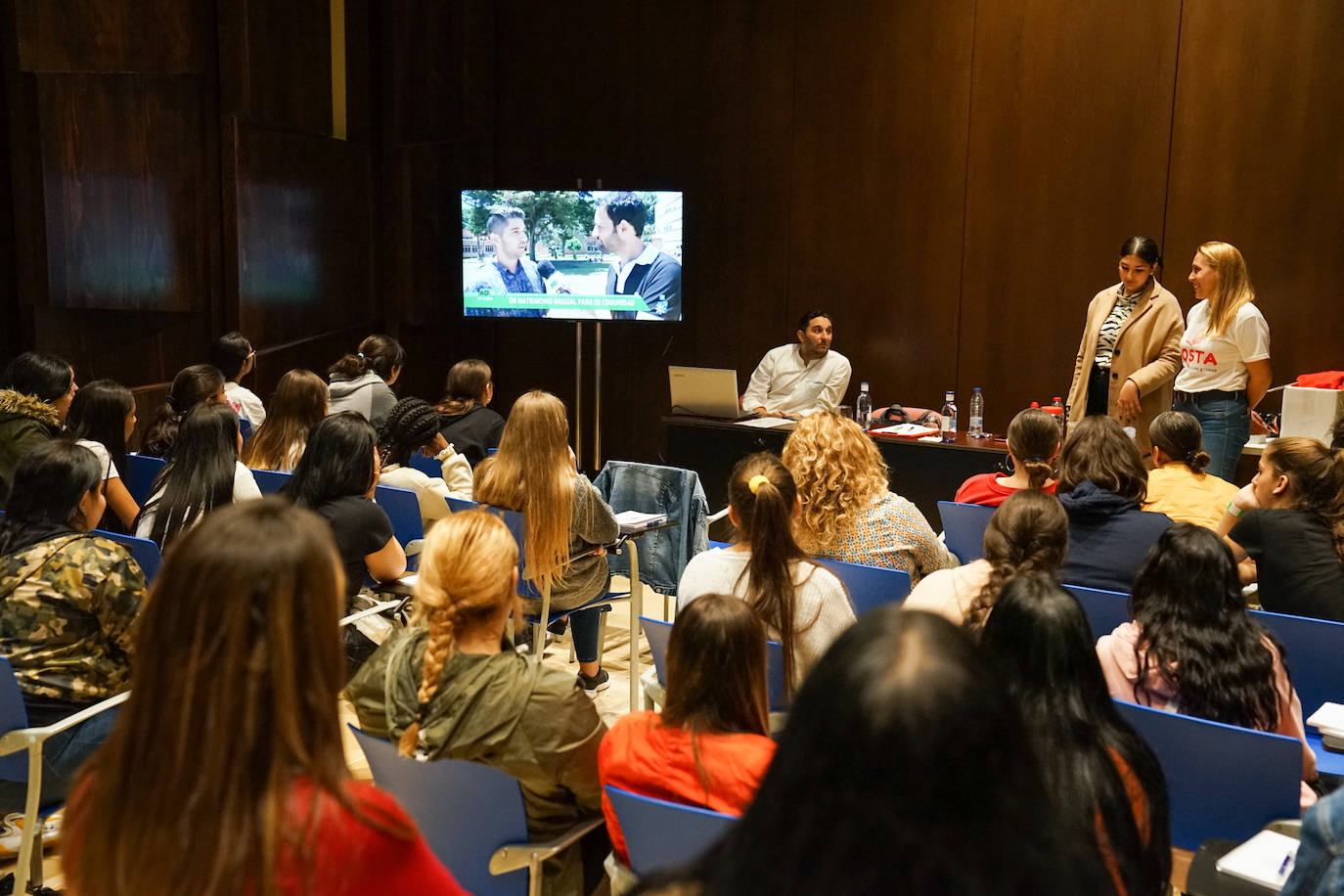 Fotos: El Palacio de Ferias de Málaga acoge el evento Talent Woman