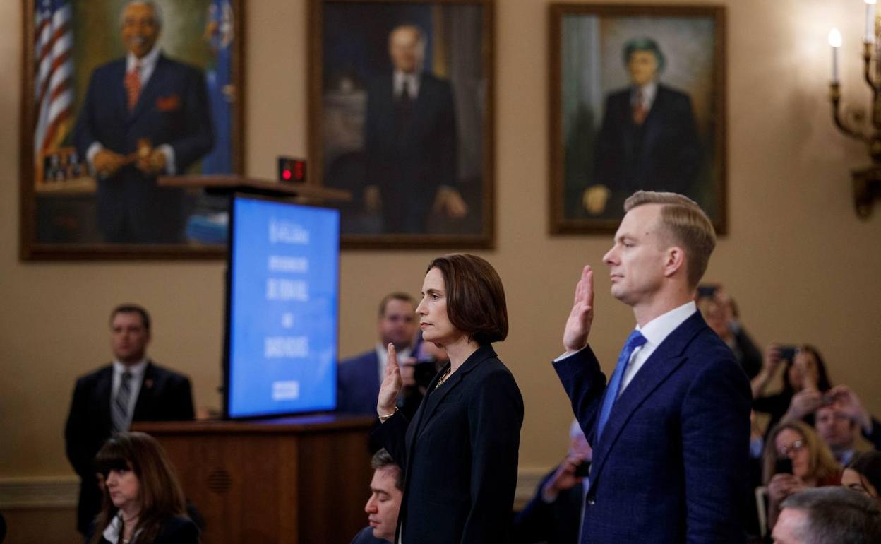 Fiona Hill y David Holmes, ante el Comité de Inteligencia.