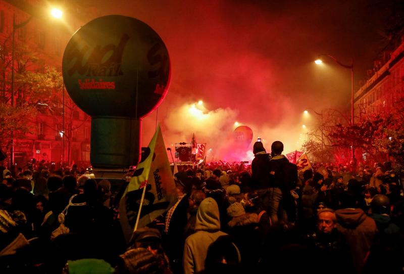 Fotos: Las calles francesas retumban contra Macron