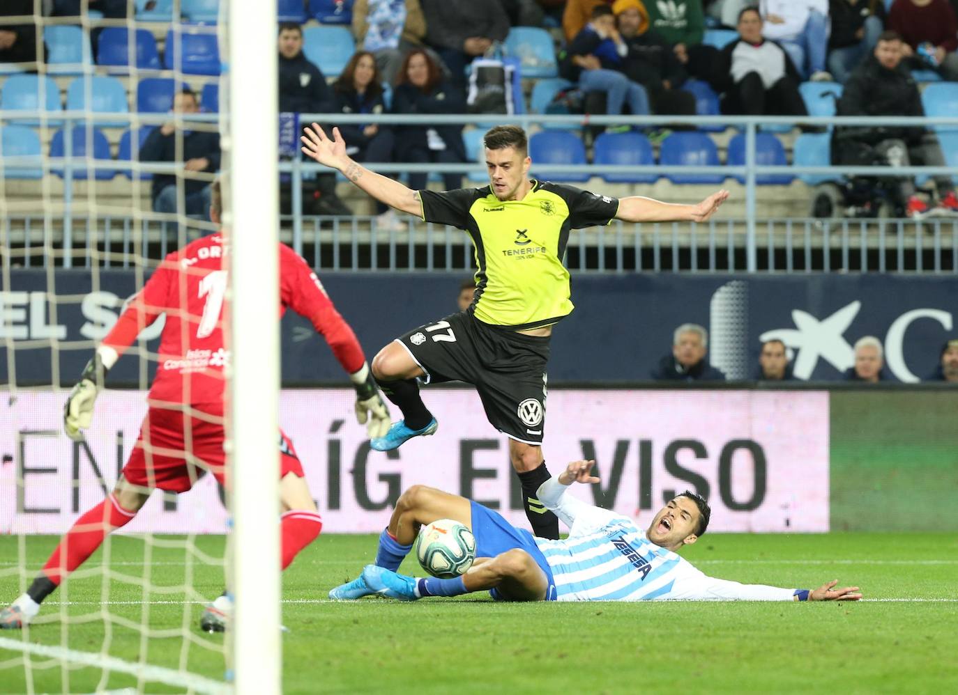 Sadiku fue el gran protagonista del partido al marcar los dos goles