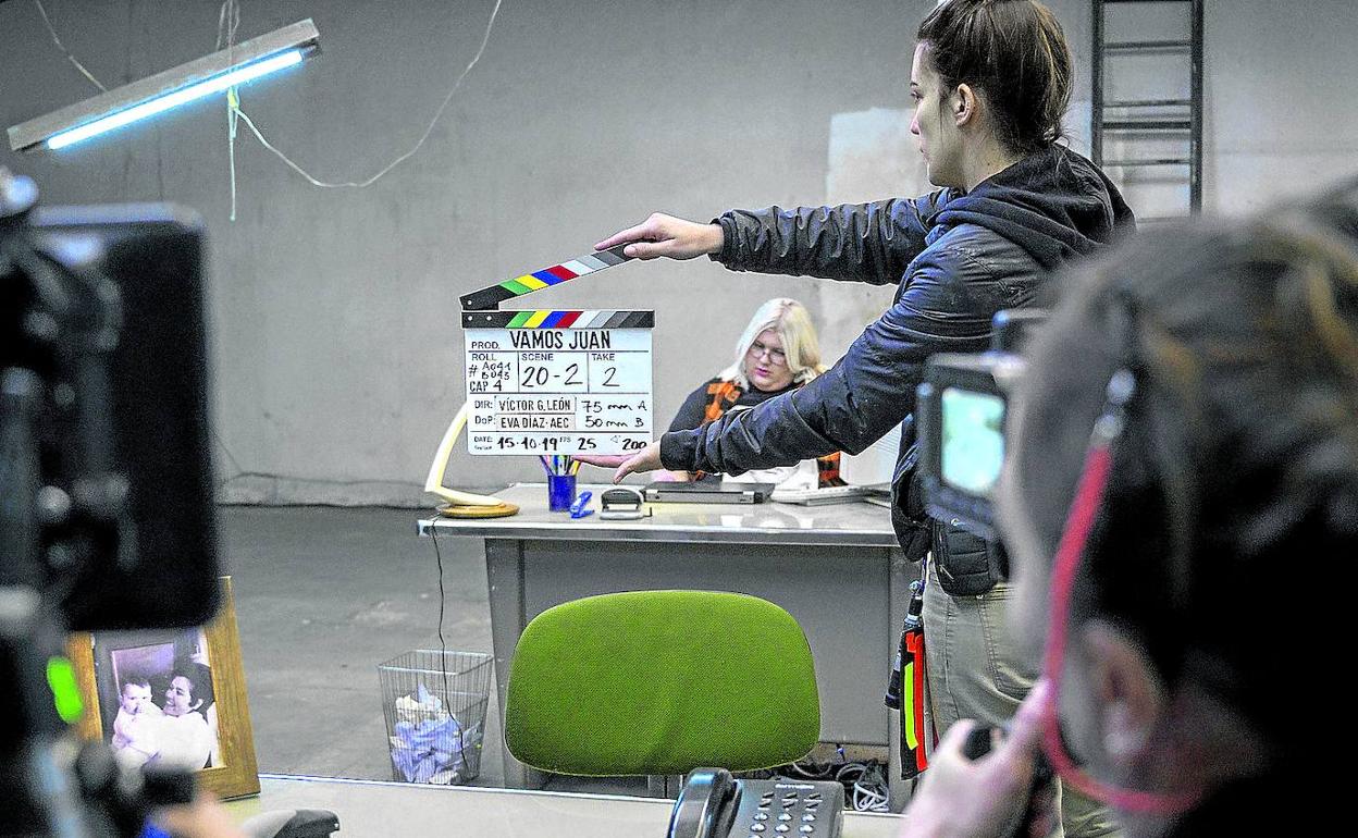 Un momento del rodaje de 'Vamos Juan', la continuación de 'Vota Juan', que protagoniza Javier Cámara.