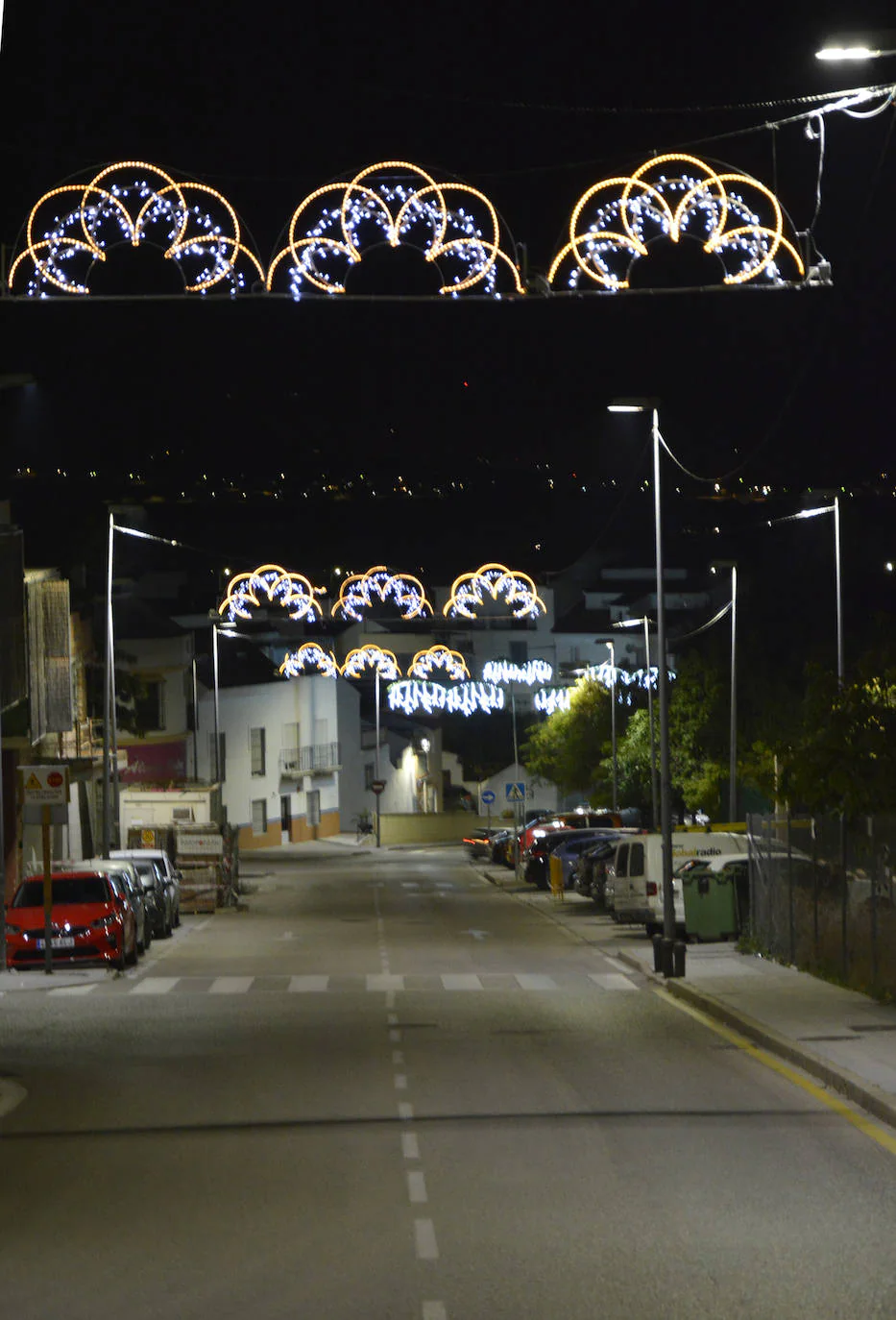 Así luce la iluminación navideña en los principales municipios de Málaga. En la imagen, el alumbrado de Alhaurín de la Torre.