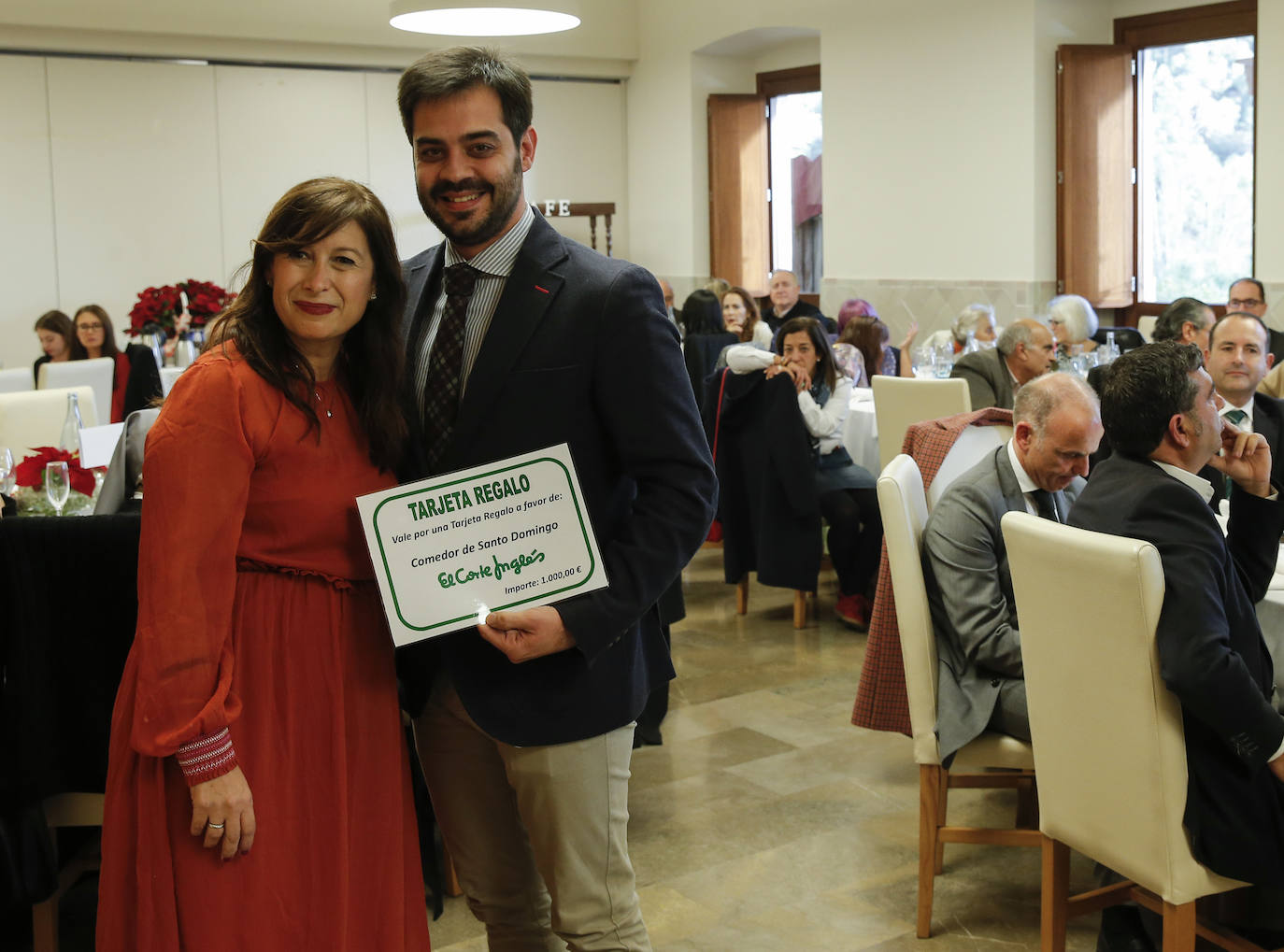 Los pintores, los representantes de las entidades distinguidas y las autoridades, en el Seminario