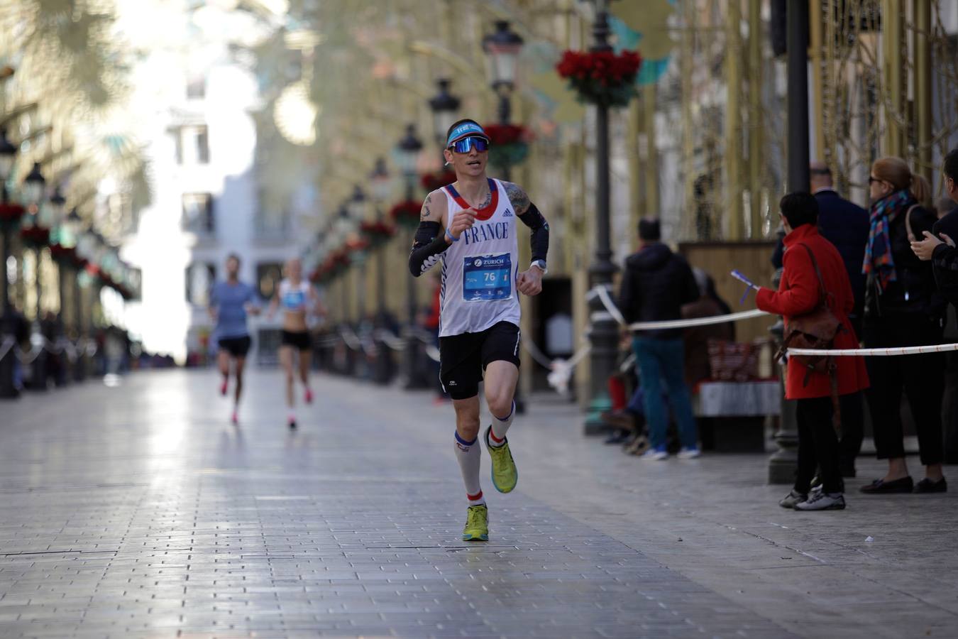 Los corredores, en calle Larios