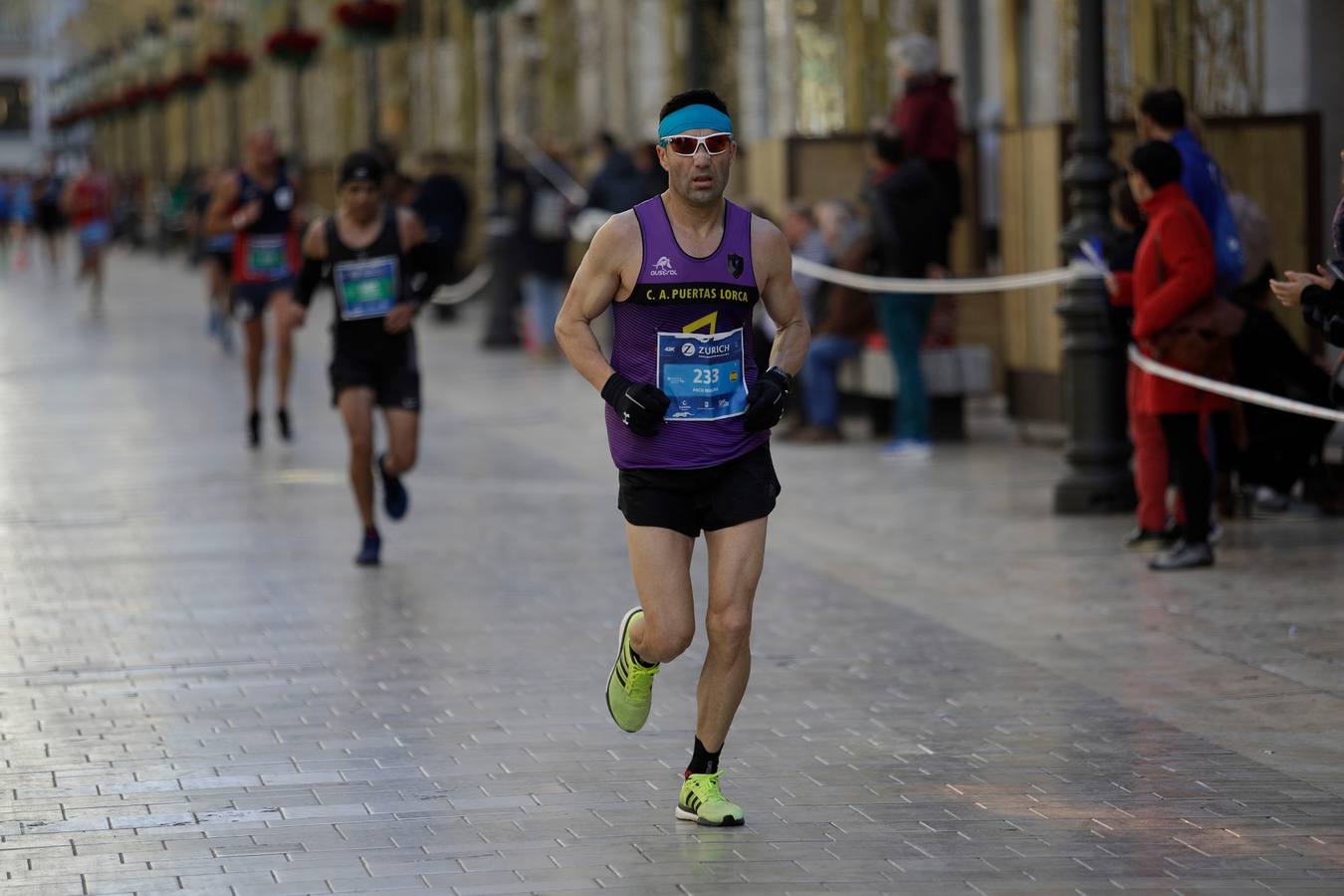 Los corredores, en calle Larios