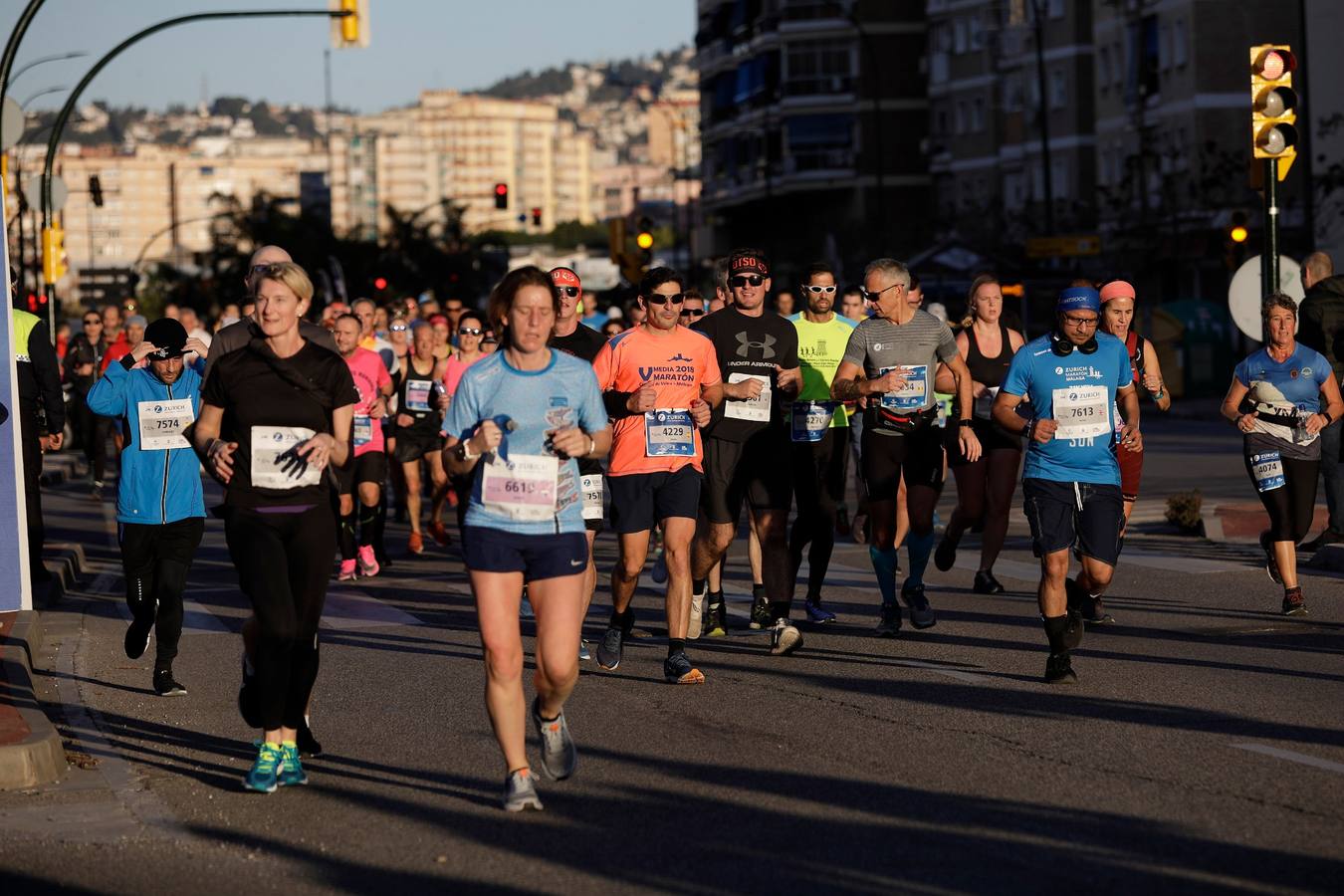 En la imagen, los corredores, en calle Princesa