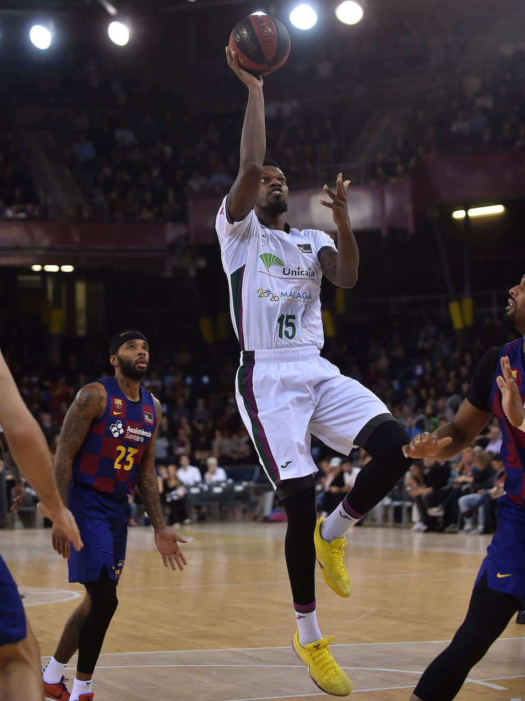 Los cajistas asaltan el Palau Blaugrana, una cancha en la que no había ganado otro equipo de Liga Endesa esta temporada