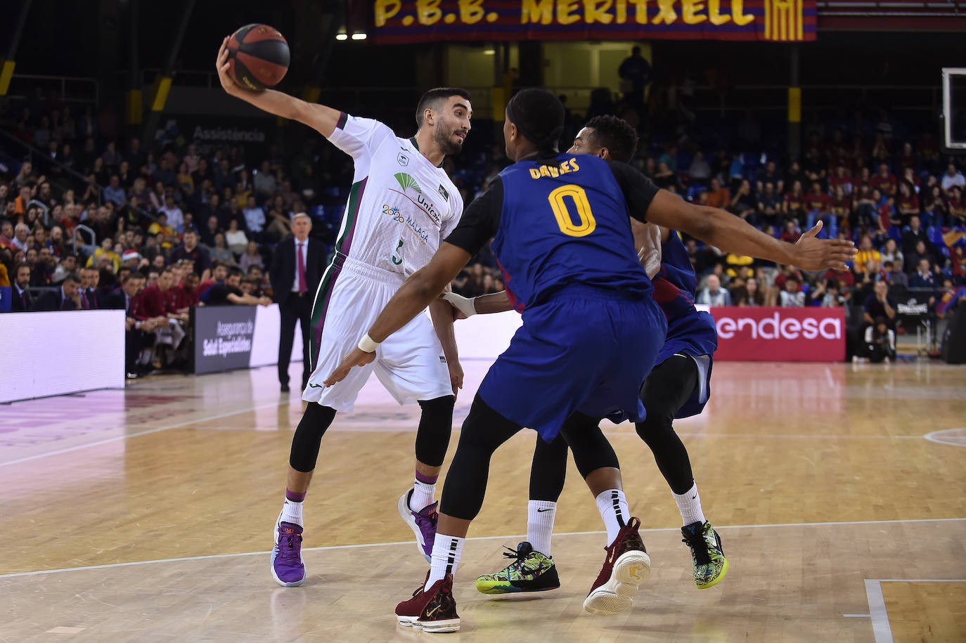 Los cajistas asaltan el Palau Blaugrana, una cancha en la que no había ganado otro equipo de Liga Endesa esta temporada