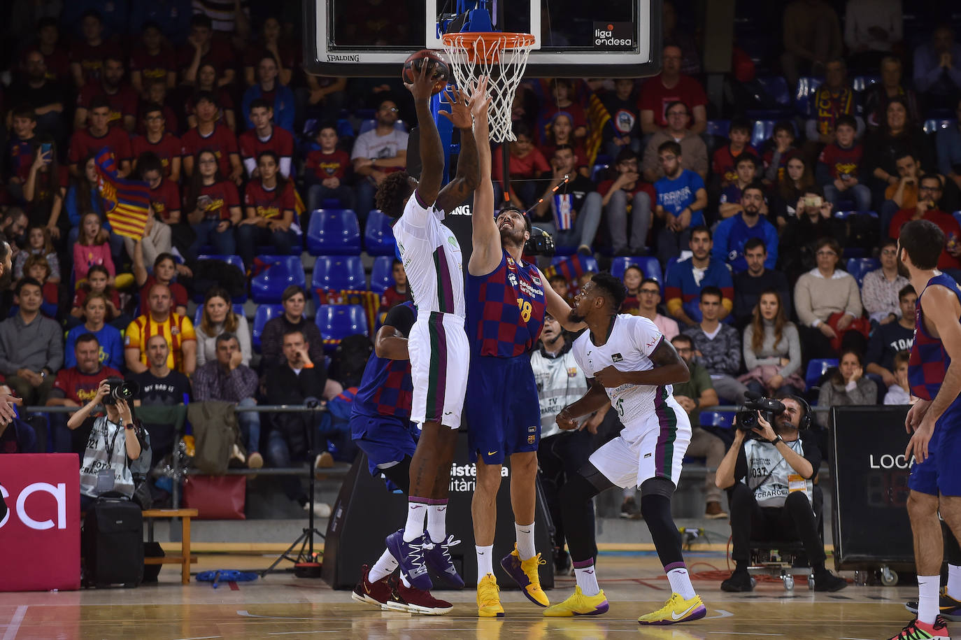 Los cajistas asaltan el Palau Blaugrana, una cancha en la que no había ganado otro equipo de Liga Endesa esta temporada