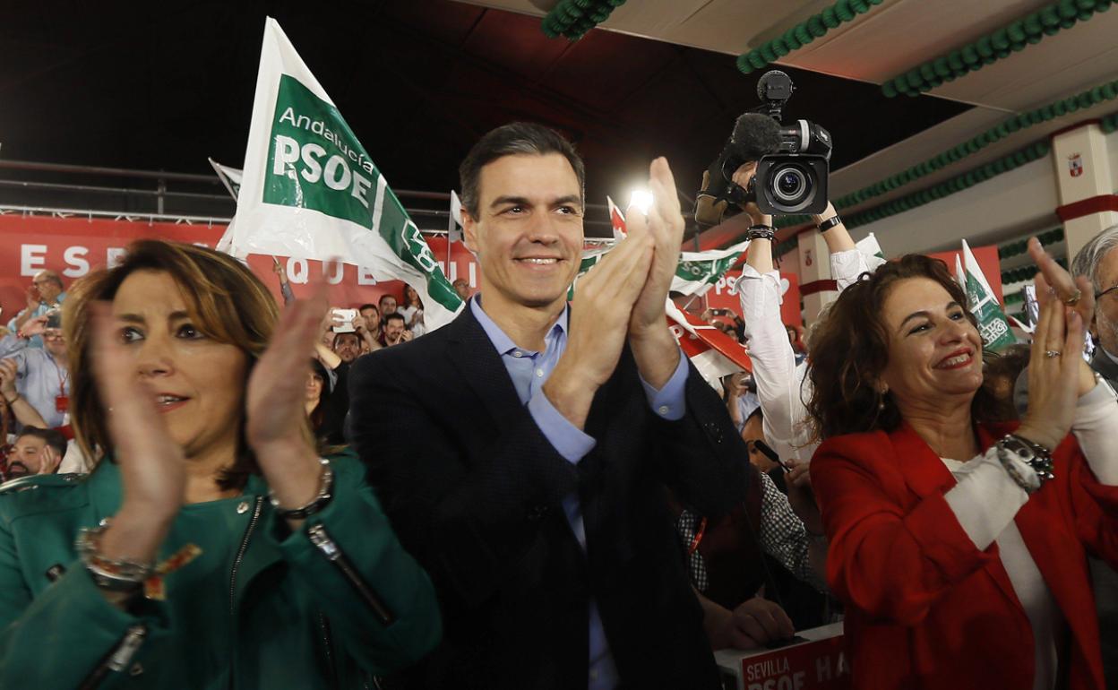 Susana Díaz, Pedro Sánchez y María Jesús Montero, en una imagen de archivo. 