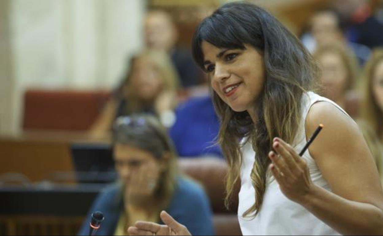 Teresa Rodríguez pide «menos teatro» y exige que se paguen los 4.000 millones que se deben a Andalucía