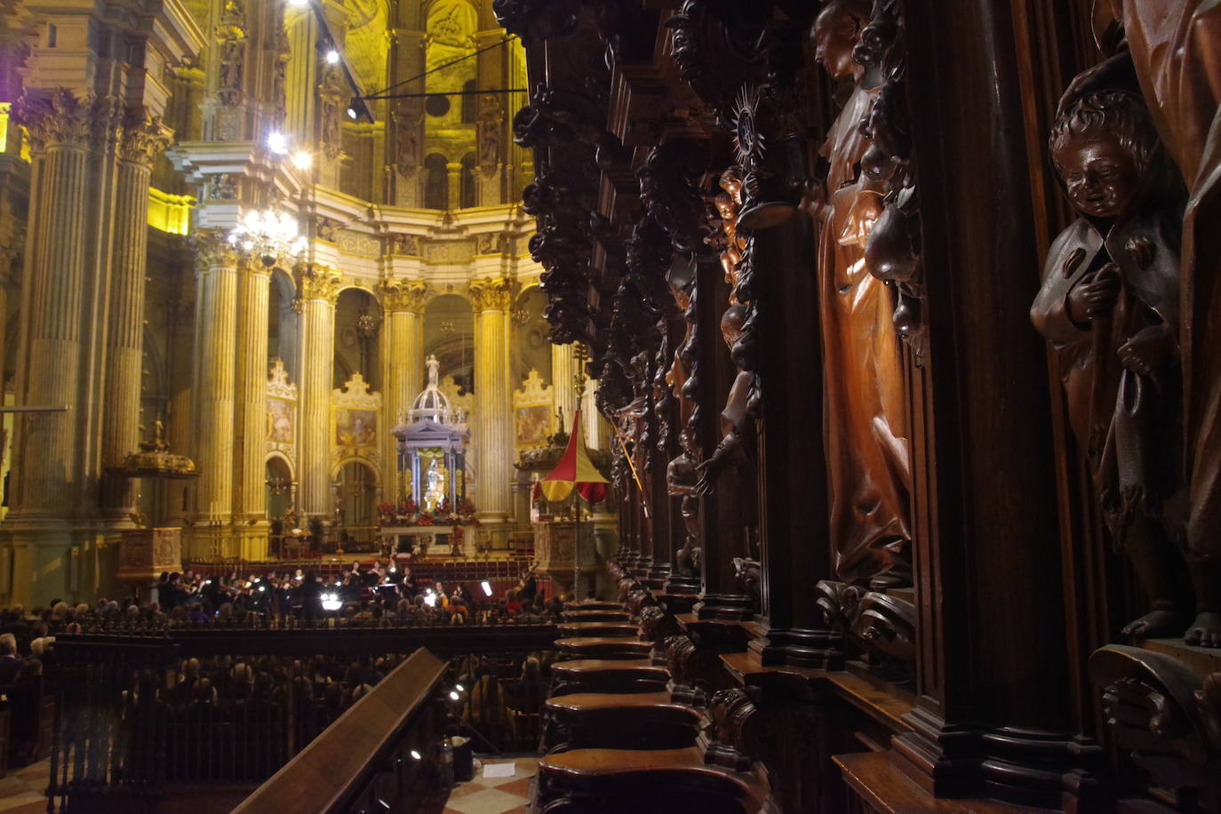 Unas 800 personas acudieron al recital 