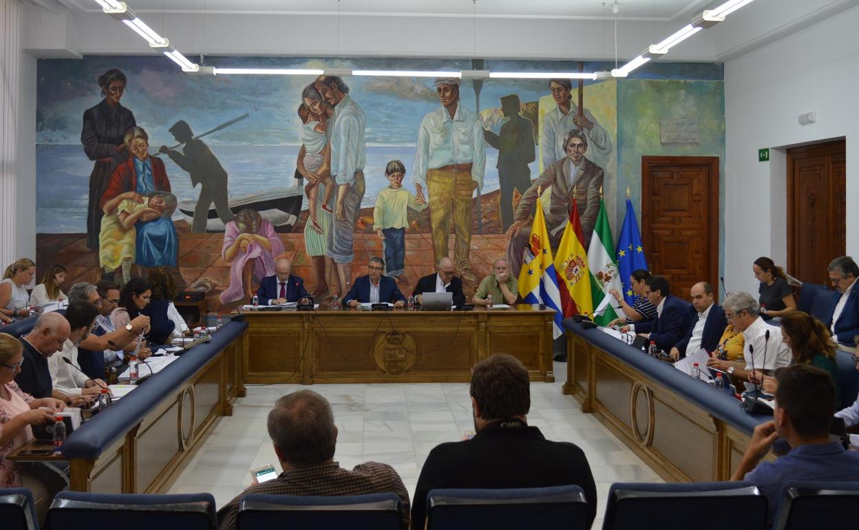 Imagen de una sesión plenaria en Rincón de la Victoria esta legislatura. 