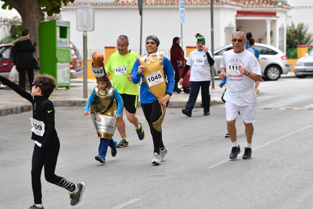 Fotos: ¿Has participado en la San Silvestre de Torremolinos? Búscate en esta galería