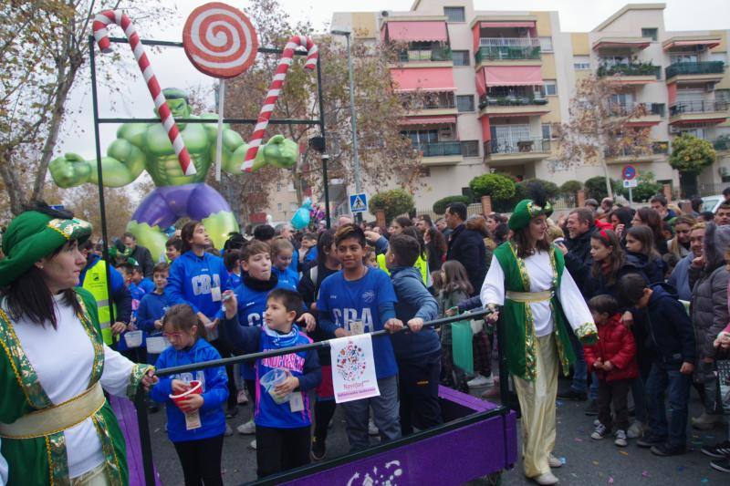 Los Reyes han paseado en camello por el barrio. 