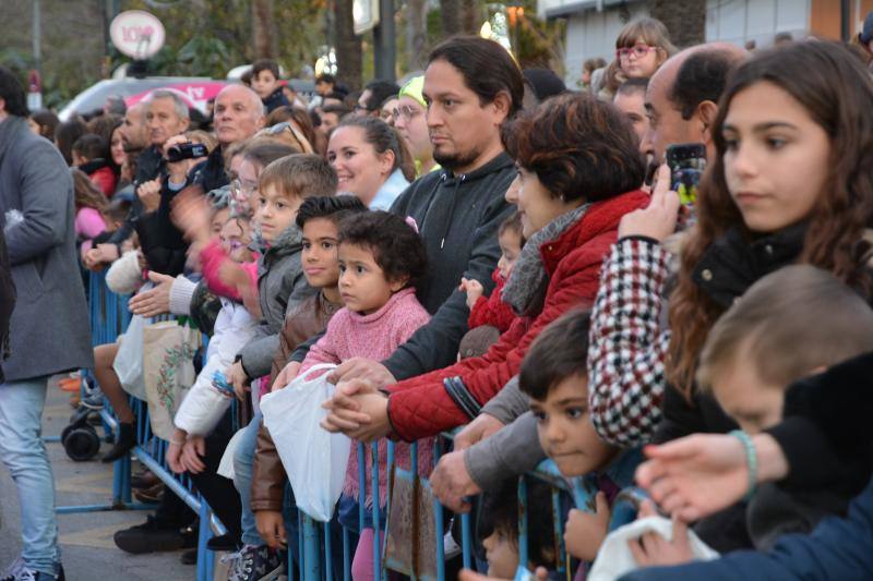 Asistentes a la Cabalgata de Reyes Magos de este año en Málaga capital. 