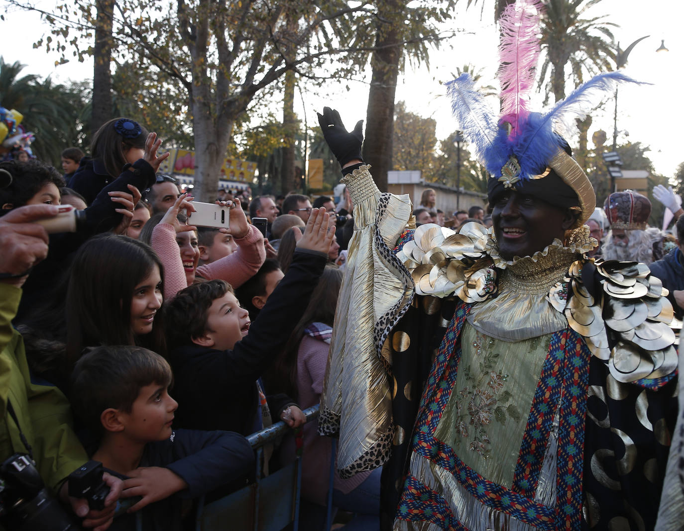 Asistentes a la Cabalgata de Reyes Magos de este año en Málaga capital. 