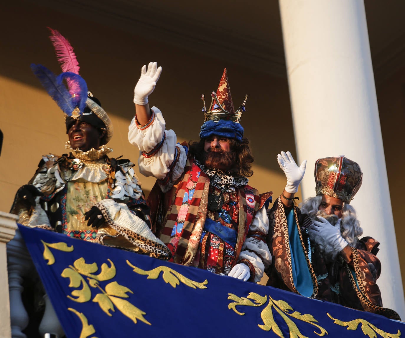 Asistentes a la Cabalgata de Reyes Magos de este año en Málaga capital. 