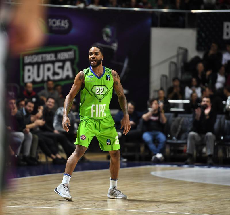 El equipo de Luis Casimiro cae derrotado en su visita al Tofas. 