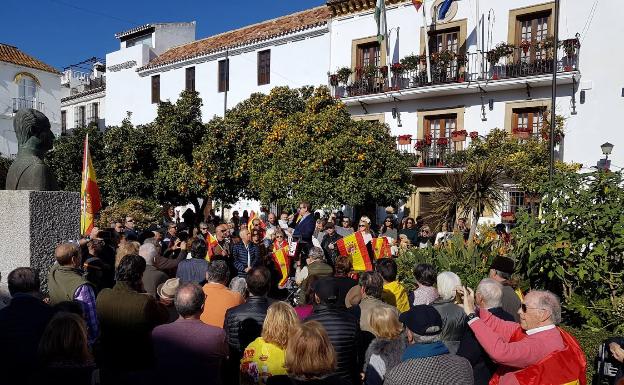 Concentración ante el Ayuntamiento de Marbella. 